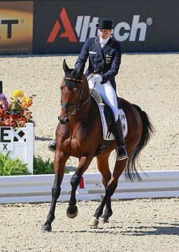 Thumbnail for Germans Take Strong Lead on First Day of Eventing Dressage