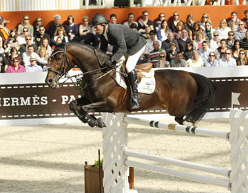Thumbnail for Eric Lamaze Starts Spring Season with a Win in Paris