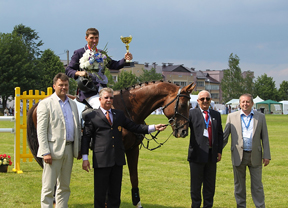 Thumbnail for FEI World Cup™ Eventing: Vakin Roars to Victory at Minsk