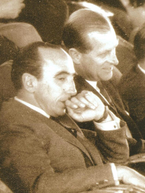 Pedro Oscar Mayorga (left), former FEI Honorary Vice President and Bureau Member, who has passed away at the age of 93. He is pictured here with HRH Prince Philip, FEI President from 1964 to 1986.