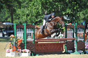 Harold Chopping and Caramo cruise to a $5,000 Devoucoux Hunter Prix win at HITS Culpeper with hopes to impress in September’s Diamond Mills $500,000 Hunter Prix Final. Photo by ESI Photography