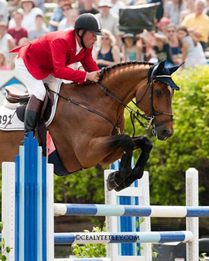 Former Canadian Show Jumping Team horse Mill Creek Raphael, pictured with Eric Lamaze, died on December 27, 2015, at the age of 25. Photo by Cealy Tetley