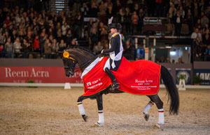 Germany’s Isabell Werth and Weihegold produced their second consecutive victory in the Reem Acra FEI World Cup™ Dressage 2015/2016 Western European League when coming out on top at the second-last qualifier on home ground in Neumünster. Photo by FEI/Stefan Lafrantz
