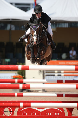 Shane Sweetnam and Cyklon 1083 won the $35,000 Illustrated Properties 1.45m Classic at WEF 5. Photo by Sportfot