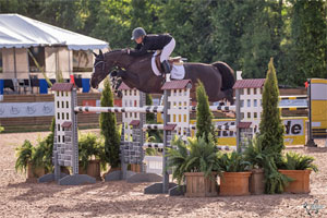 Erynn Ballard and Z Diamanty won the 35,000 Ecclestone Horse Transport Open Welcome at Angelstone Farms. Photo by Mackenzie Clark for Ben Radvanyi Photography