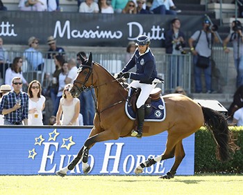 Eric Lamaze and Fine Lady 5, owned by Artisan Farms and Torrey Pines Stable, led the Hamburg Diamonds to the overall Global Champions League title on November 10 and 11 in Doha, Qatar. Photo by Stefano Grasso for Global Champions League