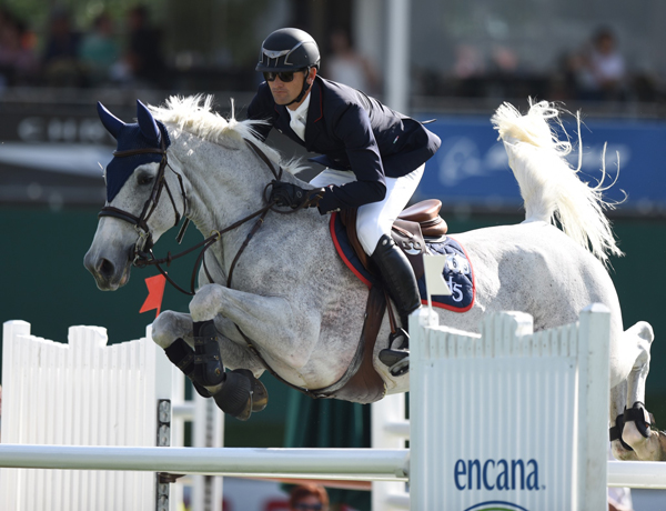 Eduardo Menezes (BRA) and Carushka 2 beat out Nikolas Pizzaro (MEX) by 14/100ths of a second to win the Encana Cup.