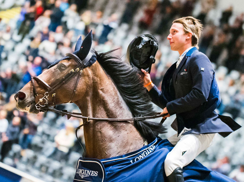 Sweden’s Douglas Lindelöw and the brilliant gelding Zacramento proudly take their victory lap at the opening leg of the Longines FEI Jumping World Cup™ 2018/2019 Western European League in Oslo (NOR) today. Photo by FEI/Satu Pirinen