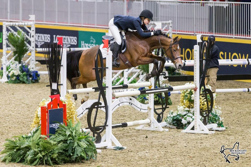 Kilby Brunner Deforest of Hillsburgh, ON, rode Beaverwood’s Halo to the win in the $5,000 MarBill Hill Farm Royal Pony Jumper Final on Sunday, November 4. Photo by Ben Radvanyi Photography