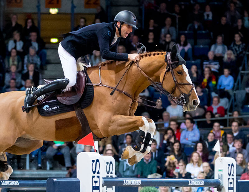 Belgium’s Pieter Devos and Apart on their way to victory in today’s fascinating fifth leg of the Longines FEI Jumping World Cup™ 2018/2019 Western European League in Stuttgart (GER). Photo by FEI/Leanjo de Koster