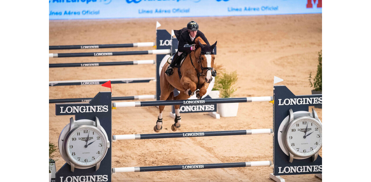 Three-time series champion, Germany’s Marcus Ehning, flew to victory with Pret a Tout in today’s Longines FEI Jumping World Cup™ 2019/2020 Western European League qualifier at Madrid in Spain. FEI/Thomas Reiner Photo