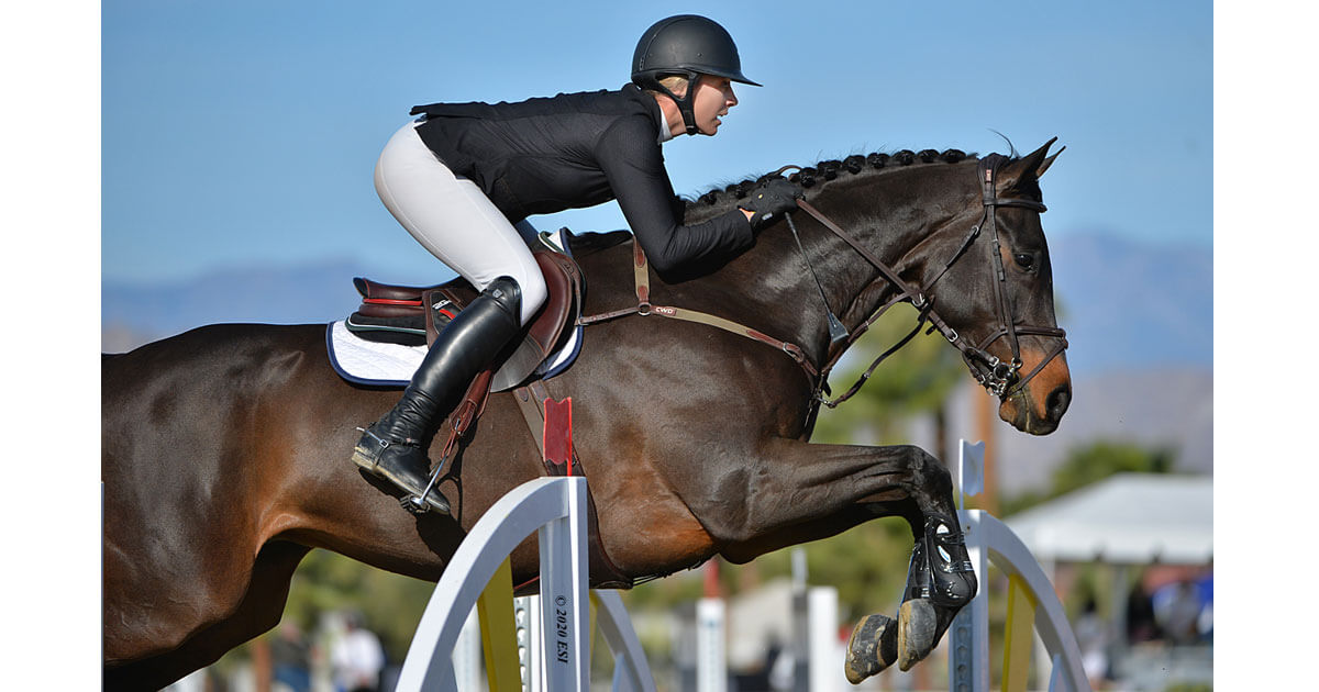 Thumbnail for Lindsey Paton (CAN) and Capilano win Sapphire Tour Welcome at DIHP