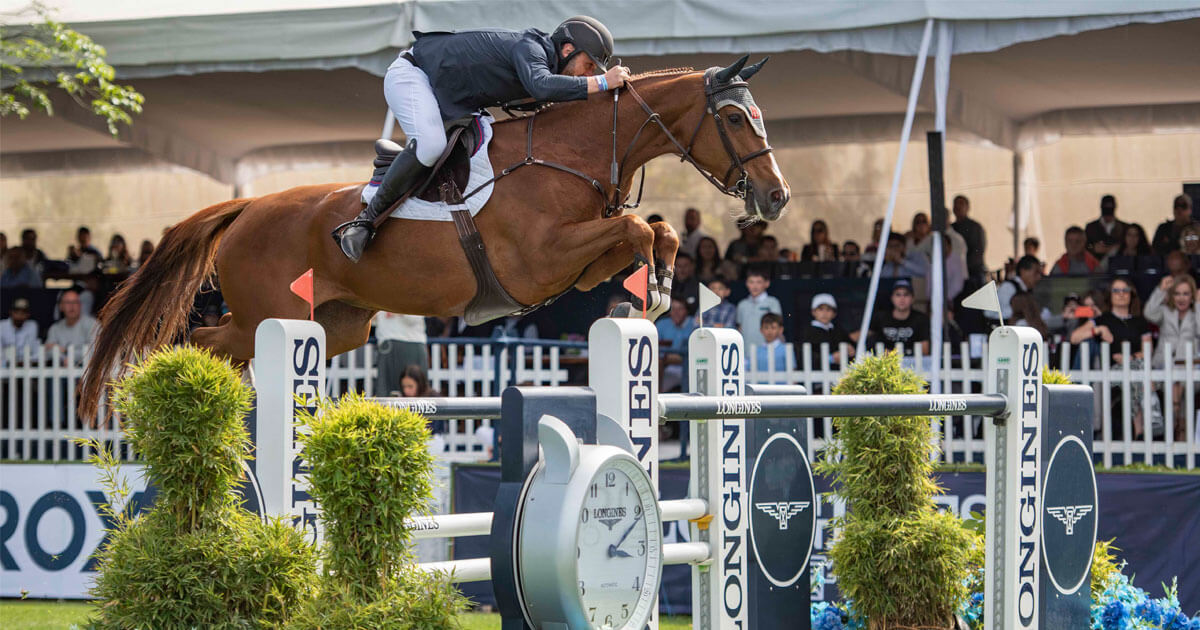 Salvador Onate and Beautiful Red stood all alone at the top of the Longines FEI Jumping World Cup™ Leon (MEX) on 8 February 2020 at the Leon Country Club. (FEI/Rodrigo Ceceña)