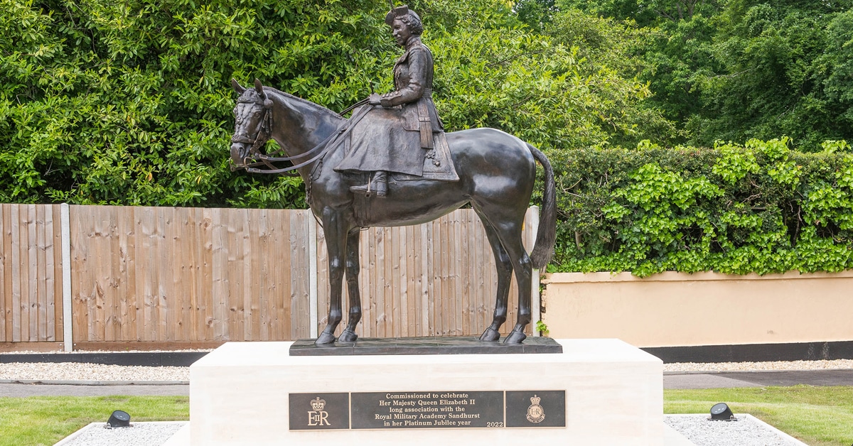Thumbnail for New Sculpture of The Queen Unveiled