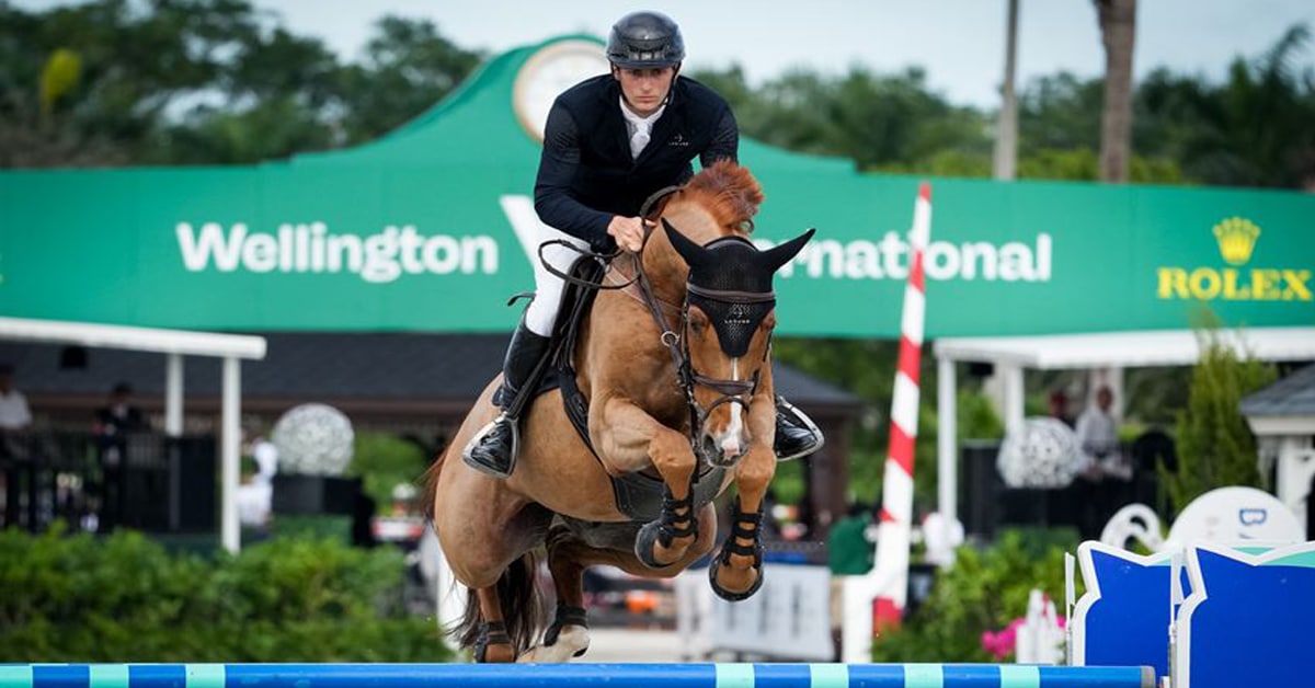 Thumbnail for Vogel Victorious, Deslauriers Third in Friday Feature at WEF